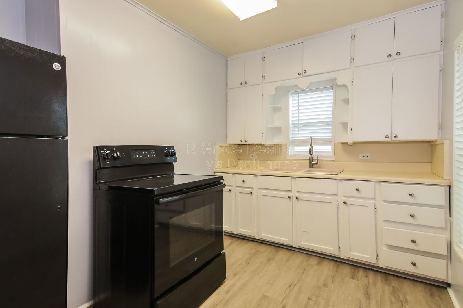 724RRF property image