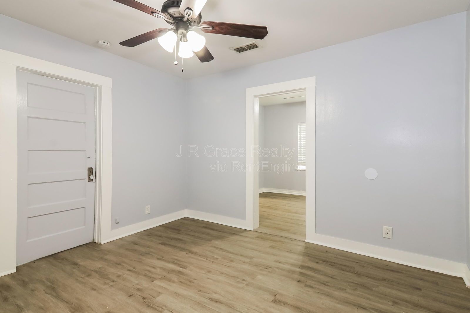724RRF property image