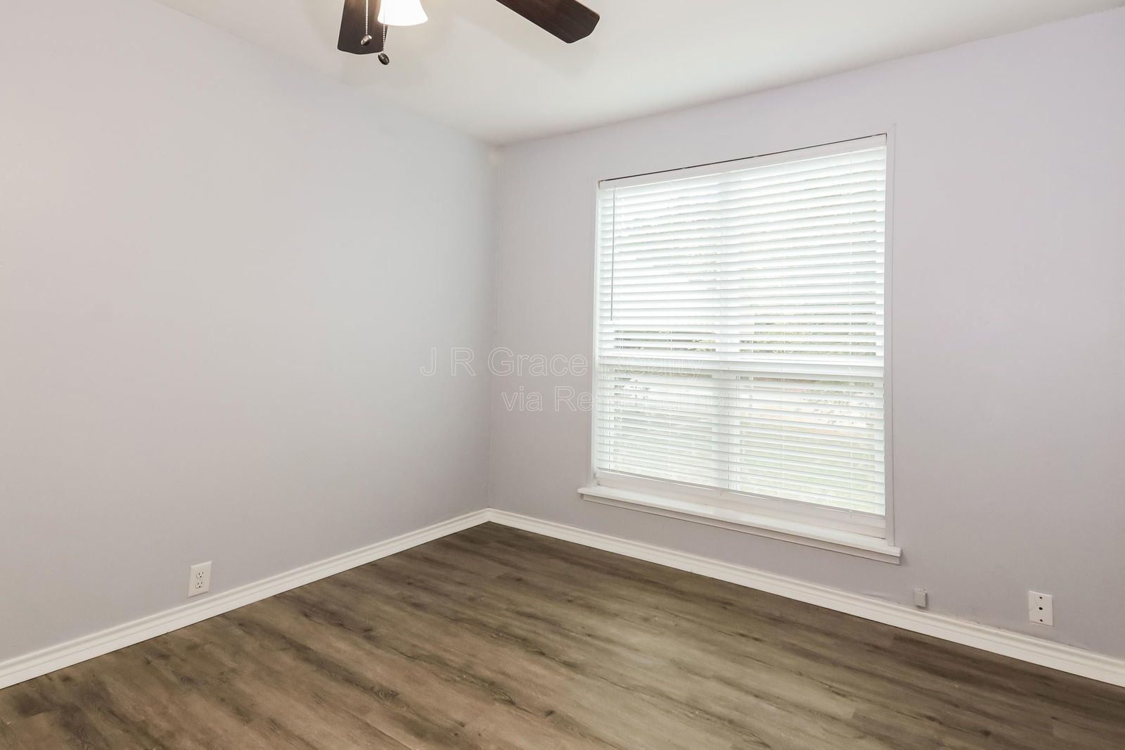 724RRF property image