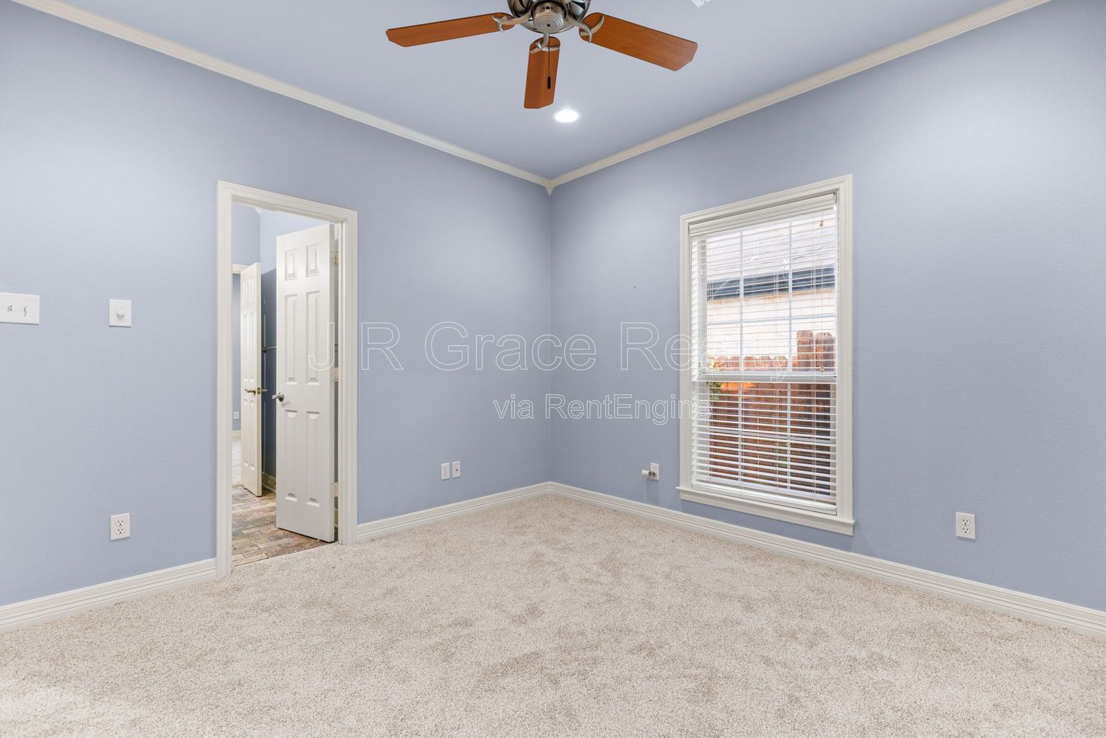 1405 Gunnison property image