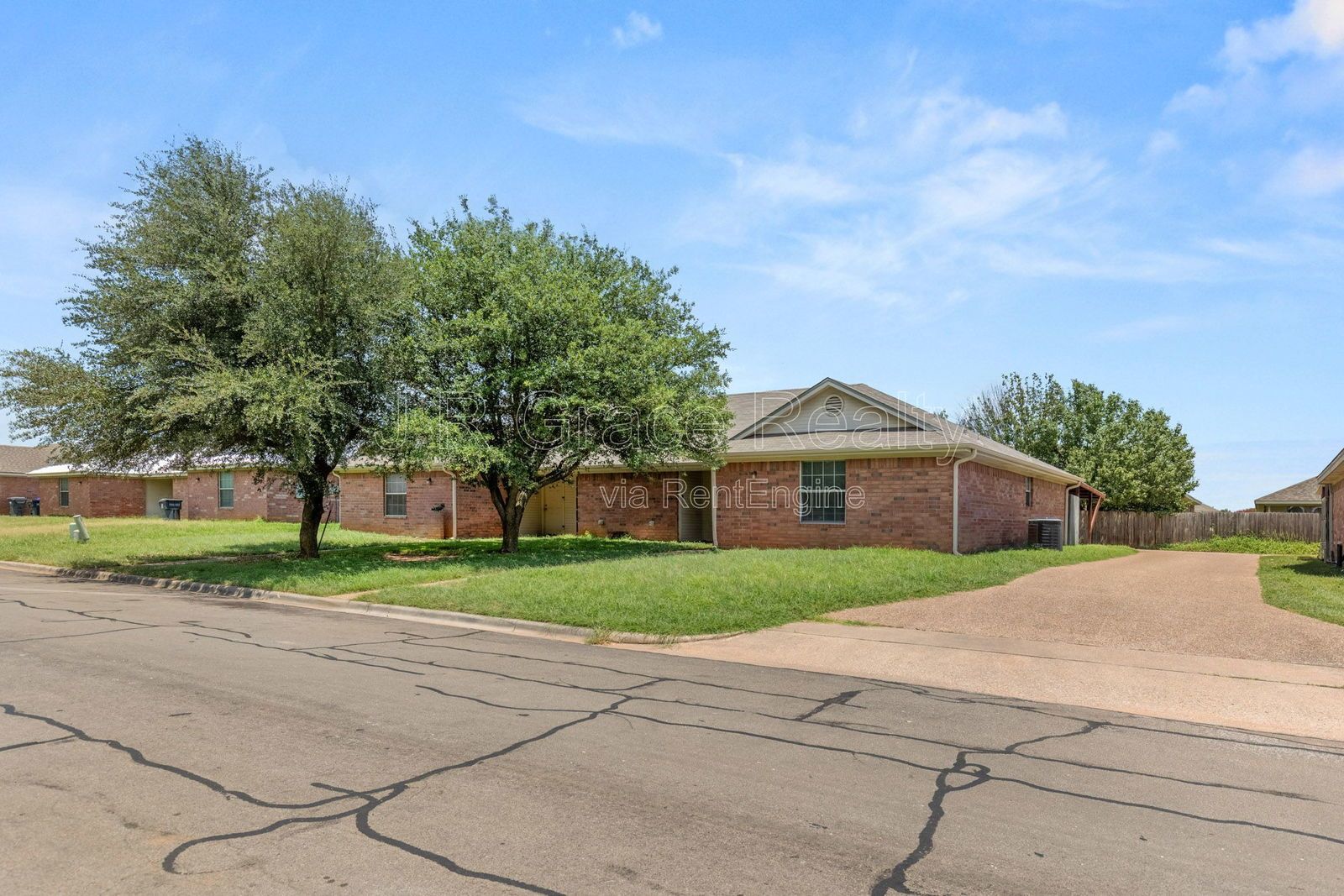 10217HyaciB property image