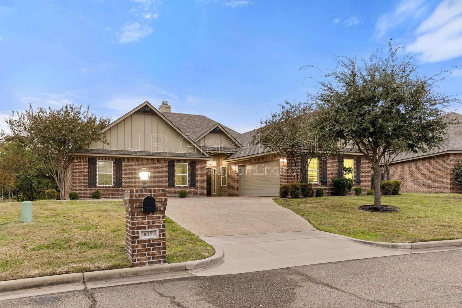 19 N Shore Circle property image