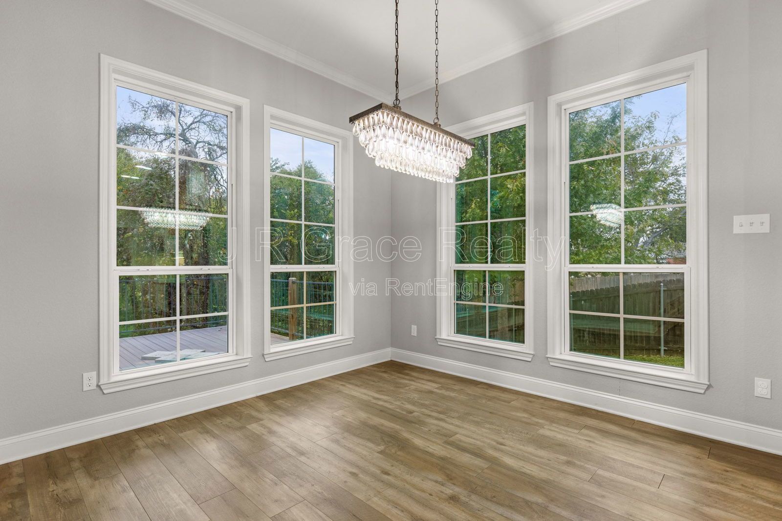 19 N Shore Circle property image