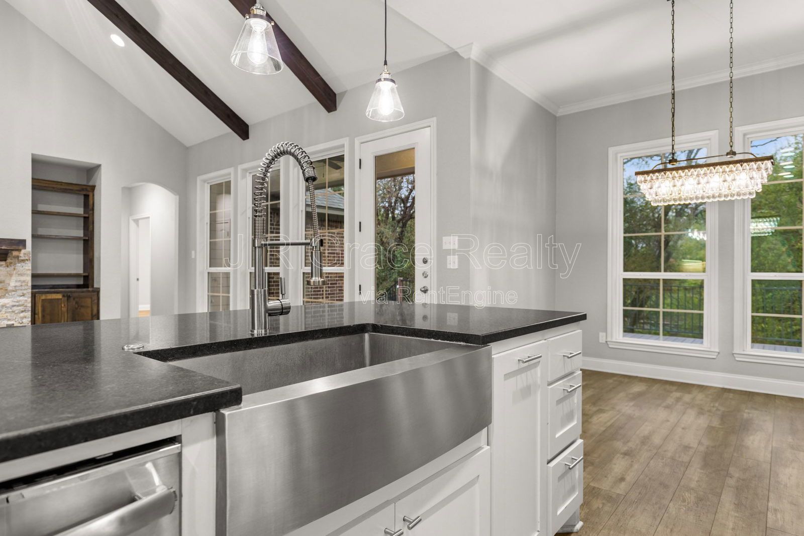 19 N Shore Circle property image