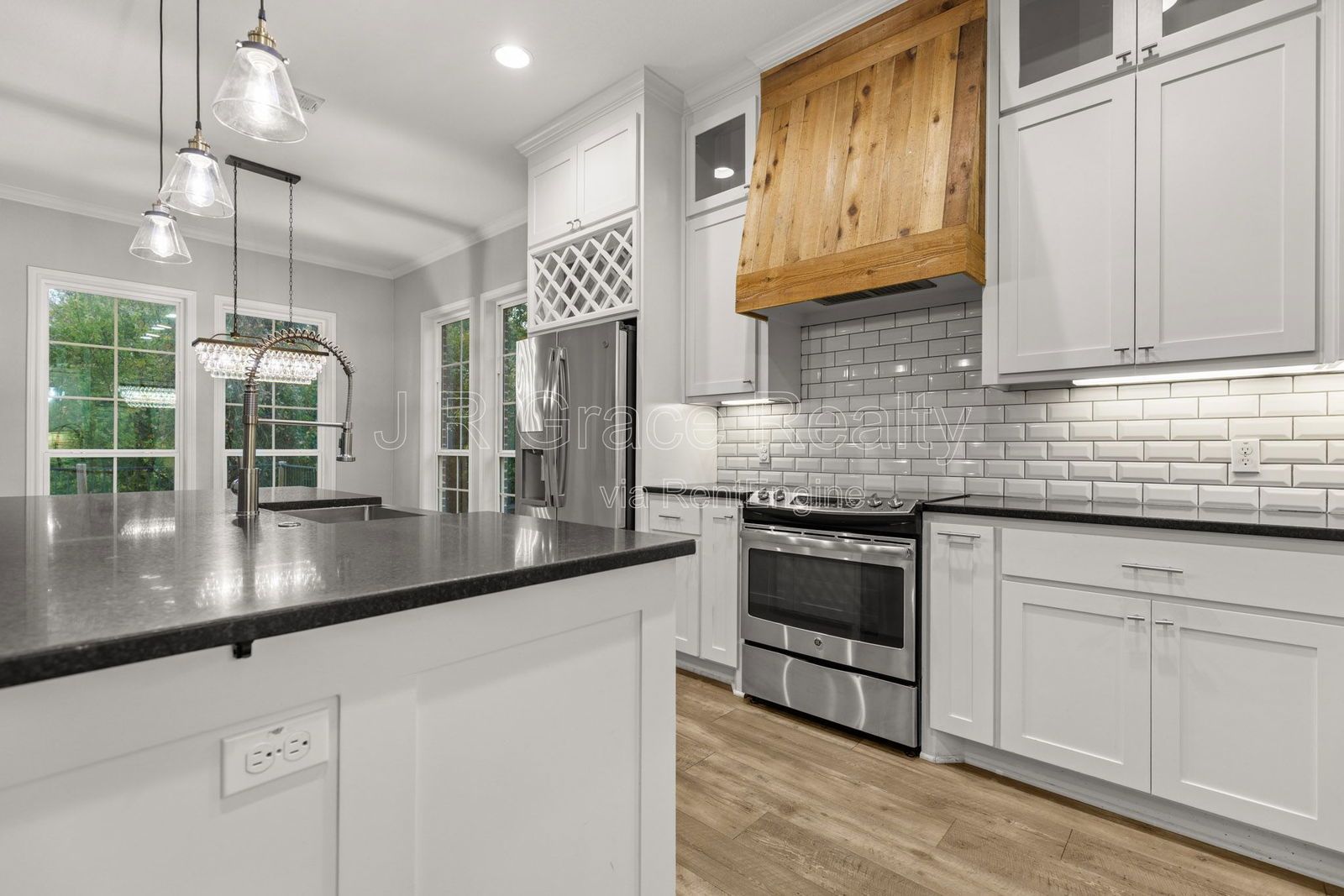 19 N Shore Circle property image