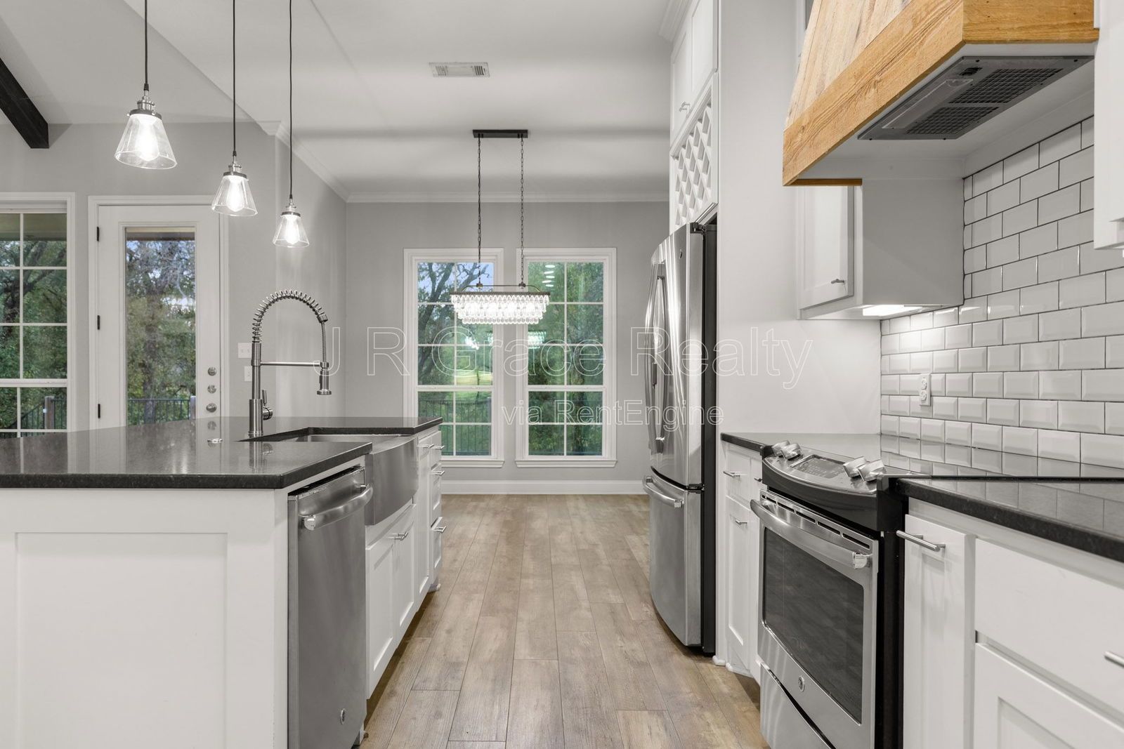 19 N Shore Circle property image