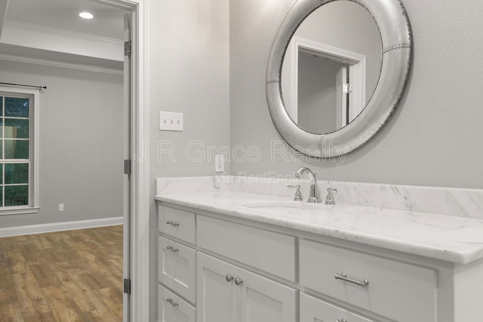 19 N Shore Circle property image