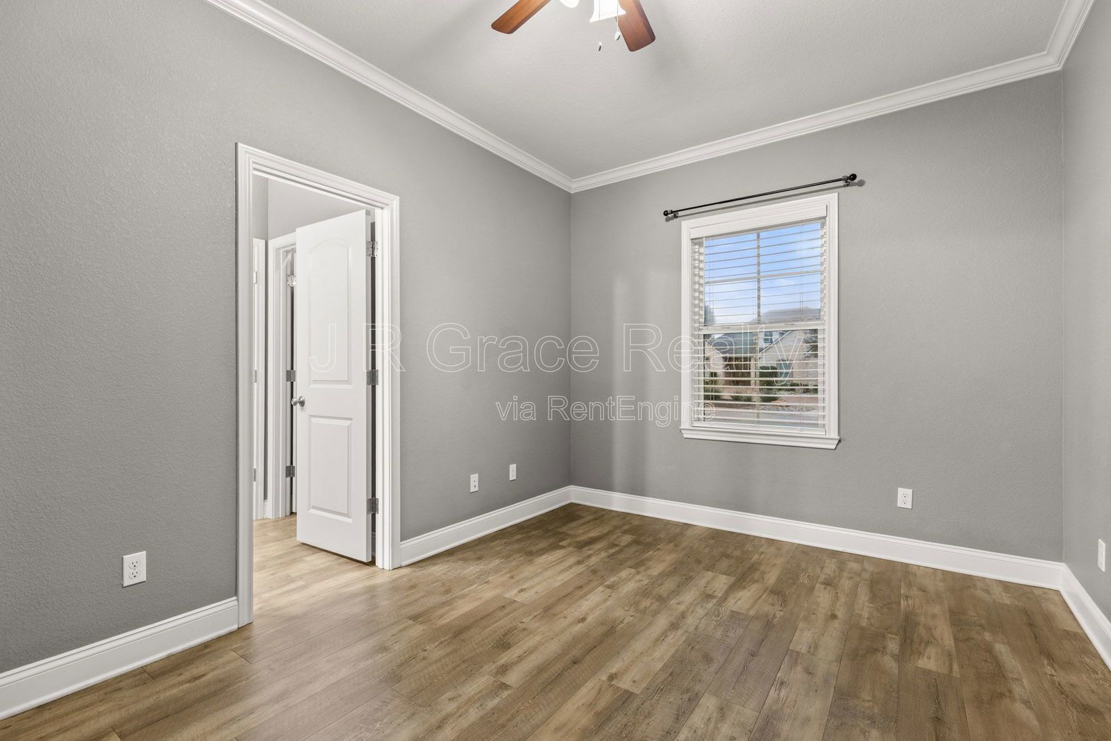 19 N Shore Circle property image