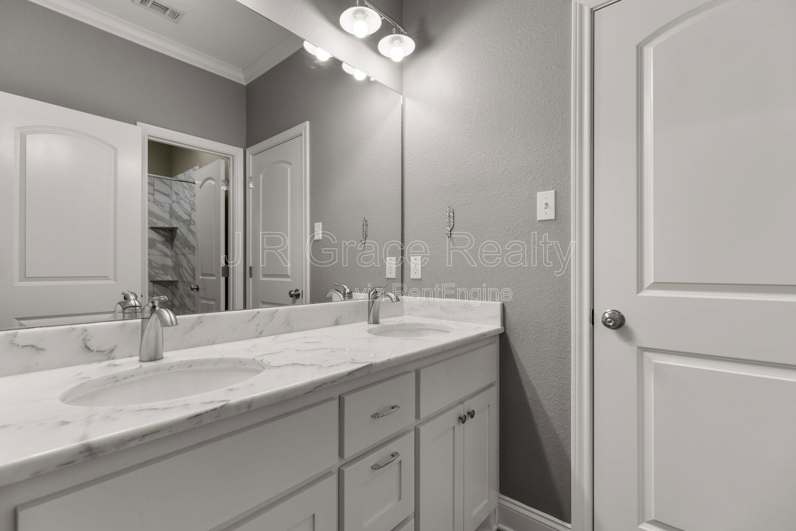 19 N Shore Circle property image