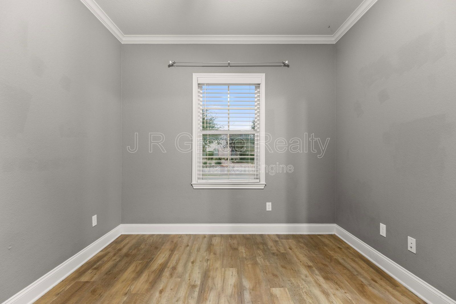 19 N Shore Circle property image