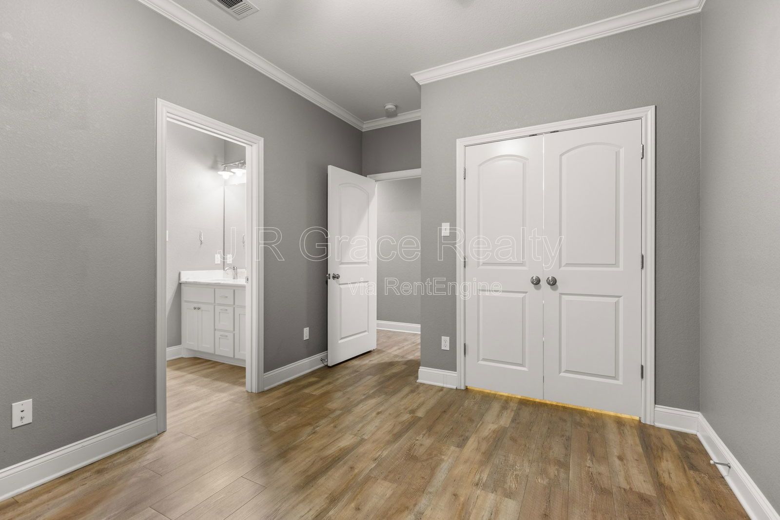 19 N Shore Circle property image