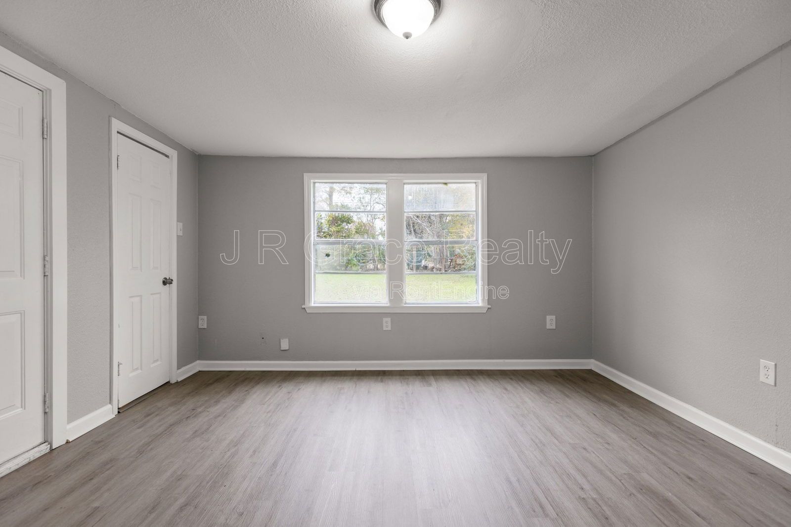 3905 Hay property image