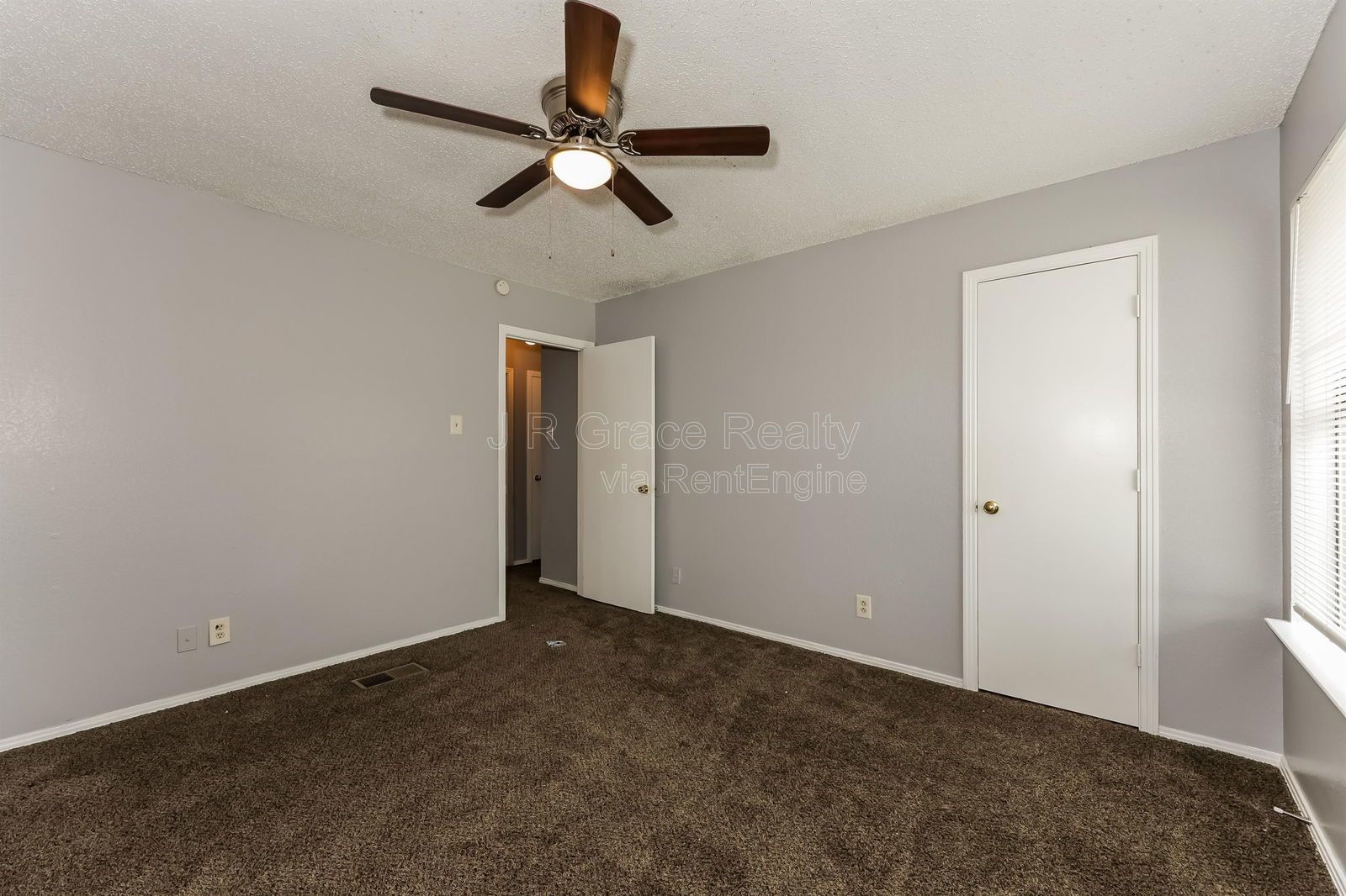 5927Shadydell property image