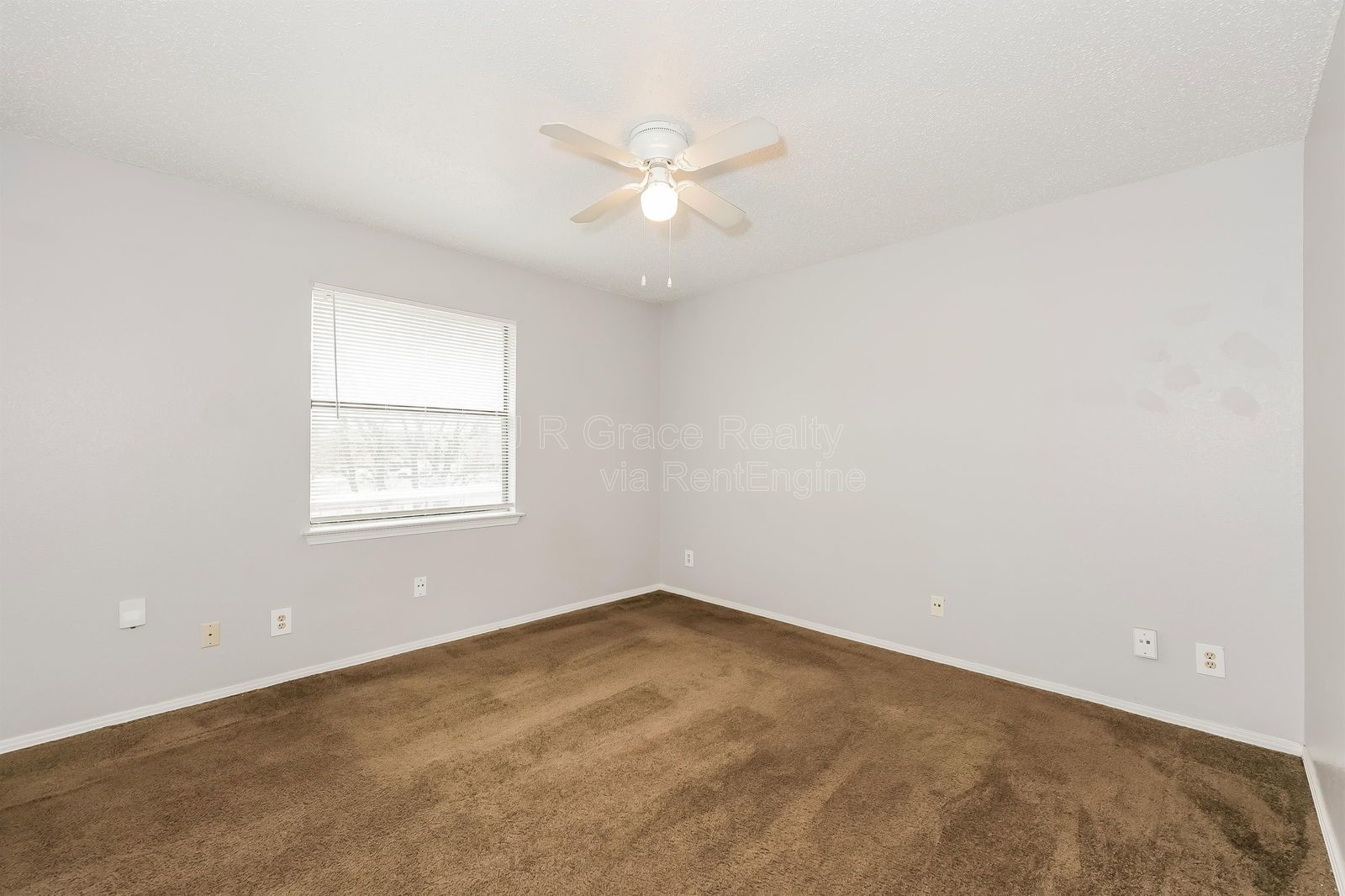 5905Shadydell property image