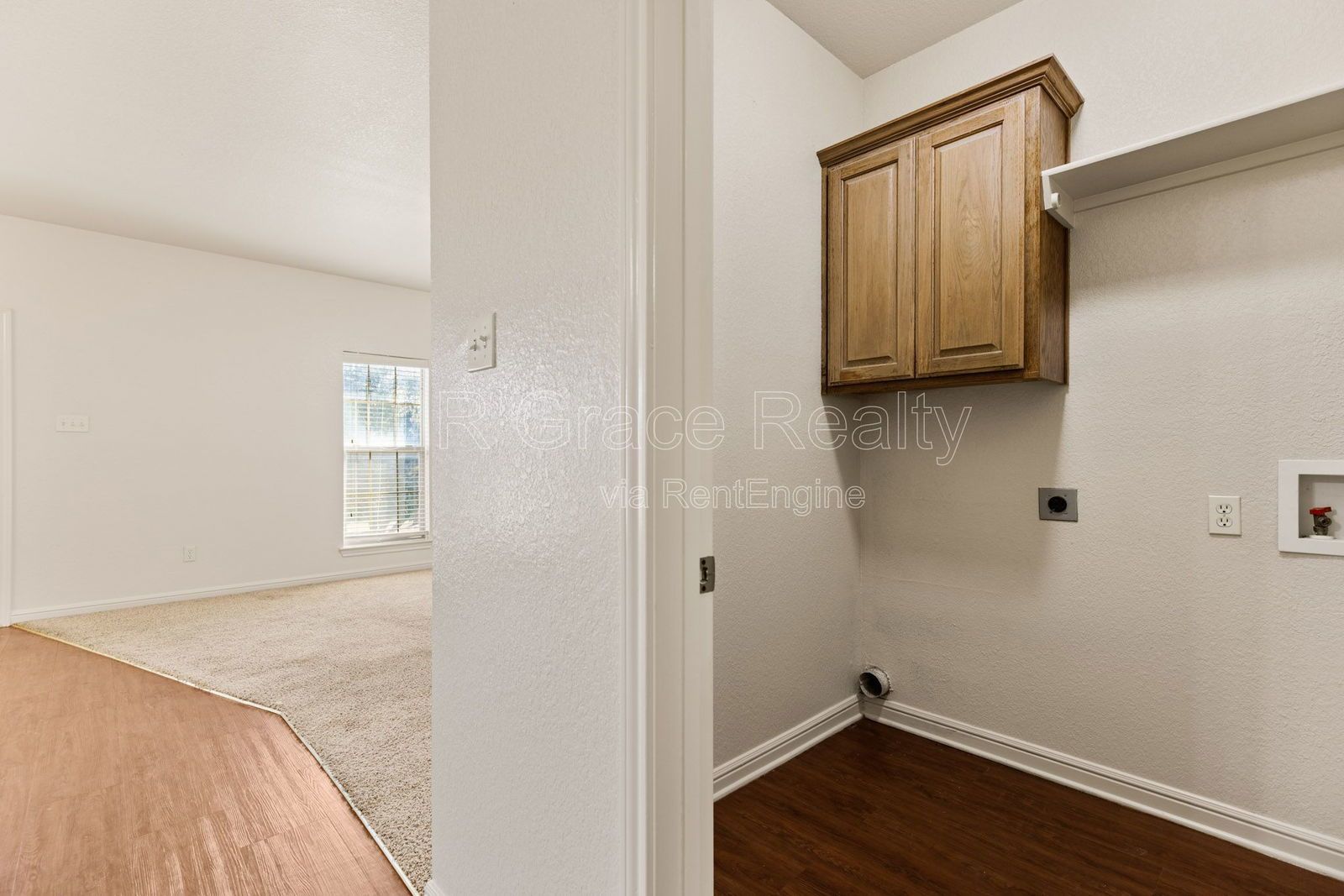 10005 Amber Circle property image