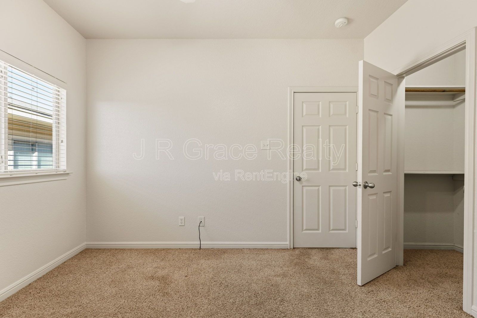 10005 Amber Circle property image