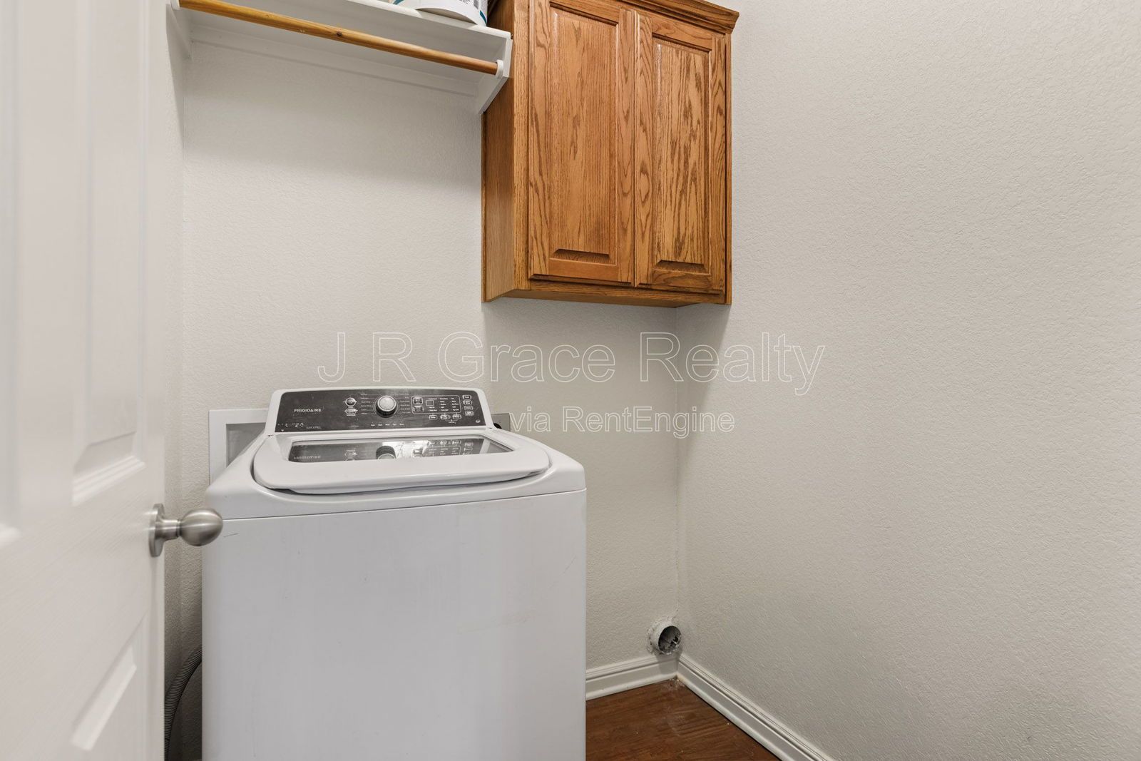 10007 Amber Circle property image