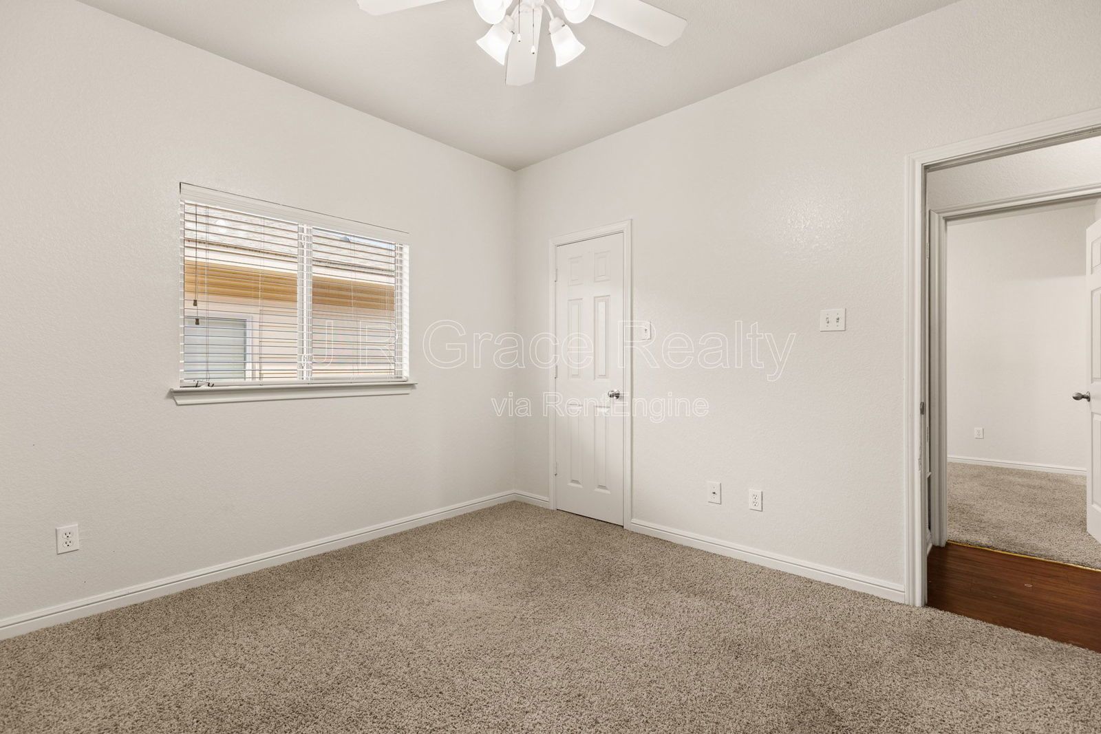 10007 Amber Circle property image