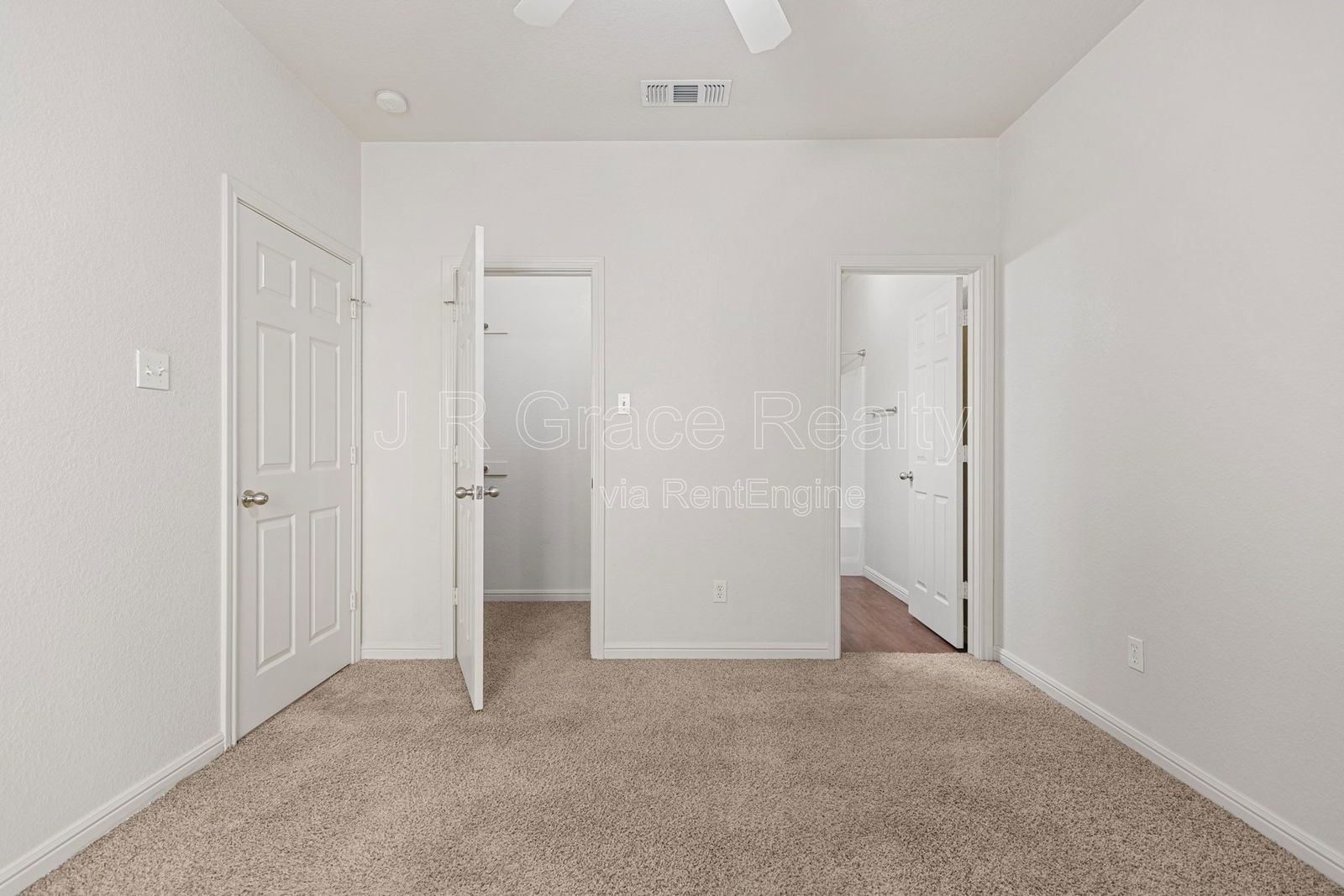 10001 Amber Circle property image
