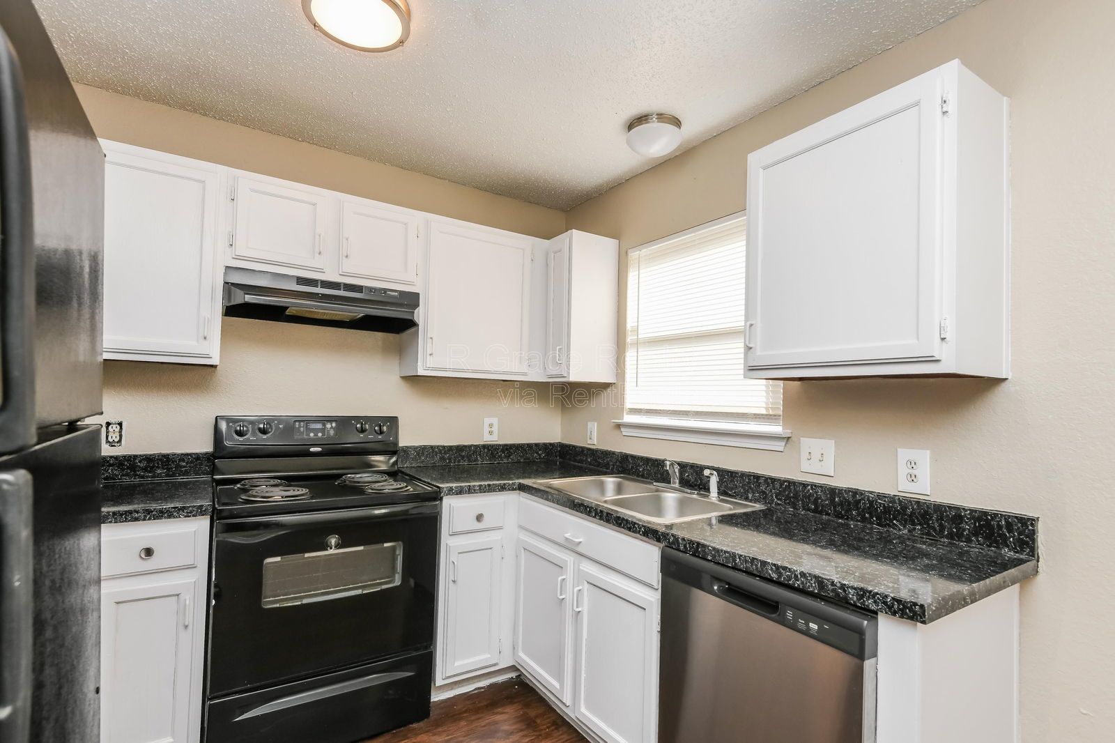 5915Shadydell property image