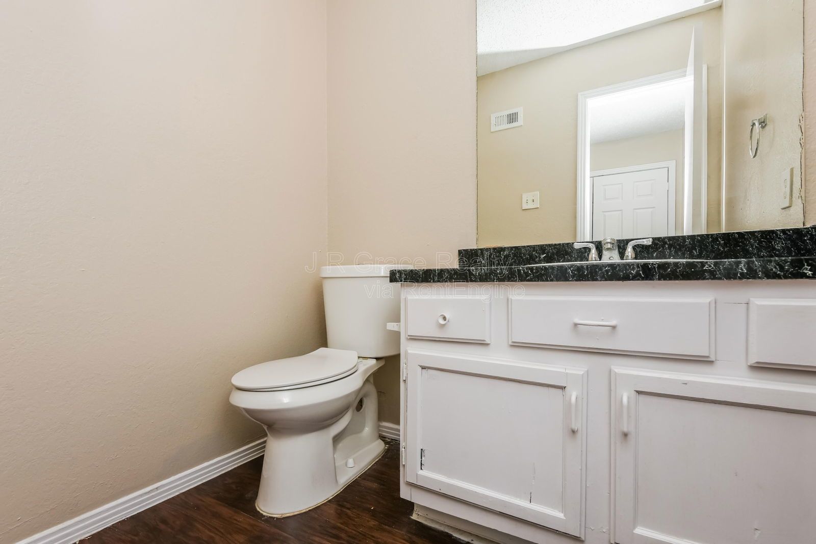 5915Shadydell property image