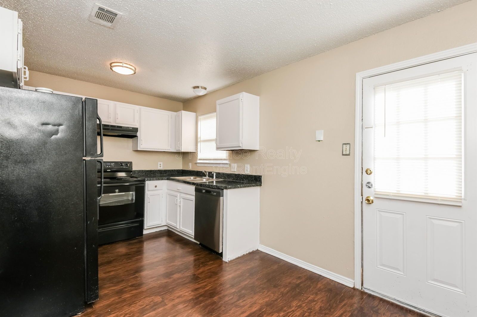 5915Shadydell property image