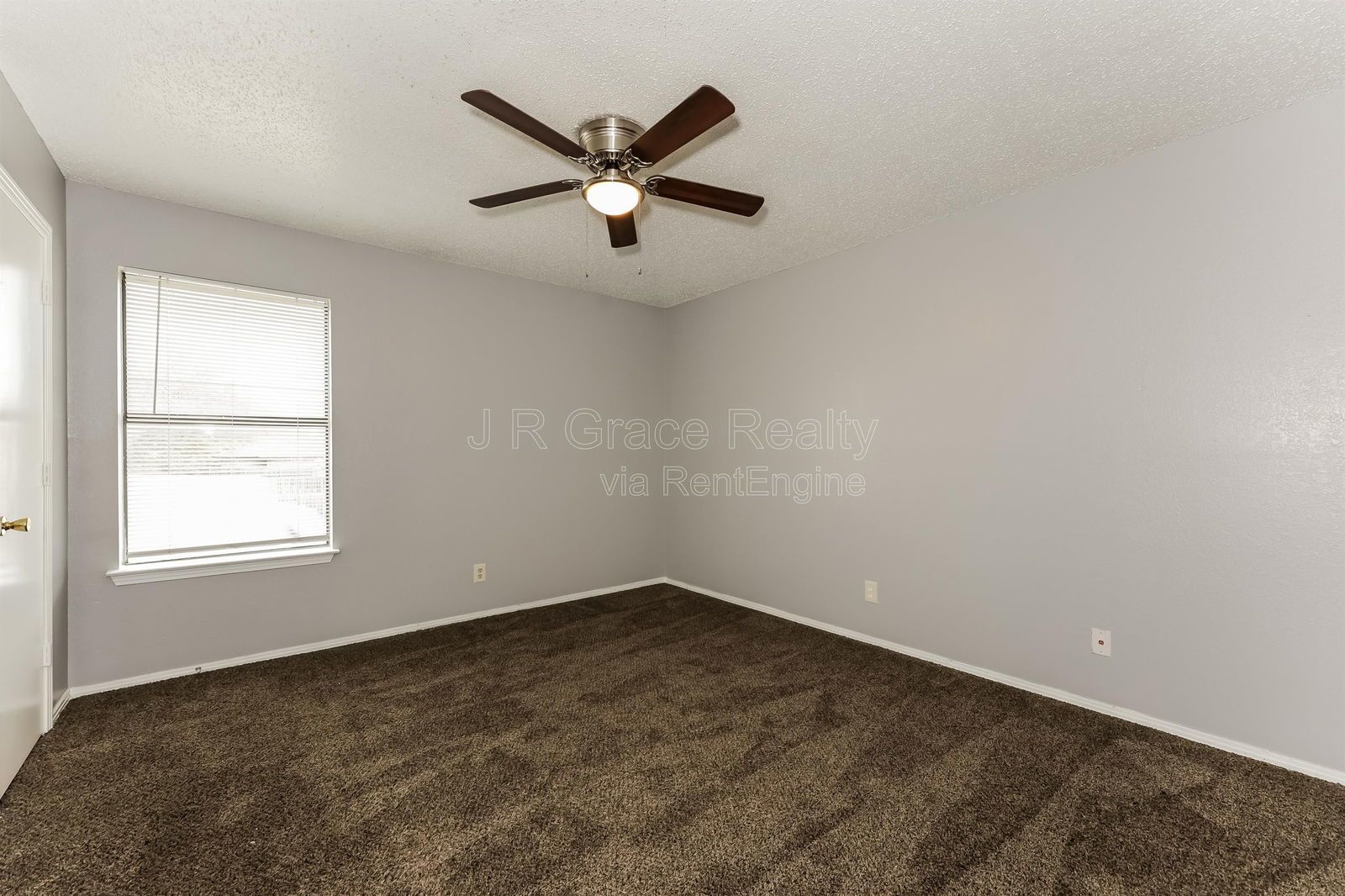 5927Shadydell property image