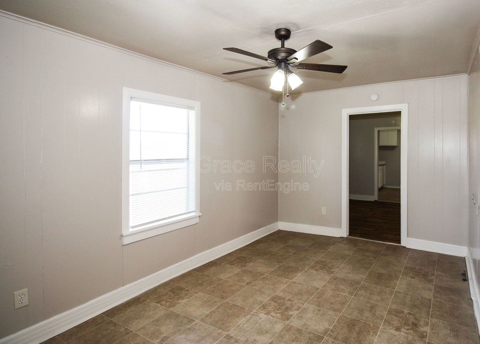 933 Houston property image