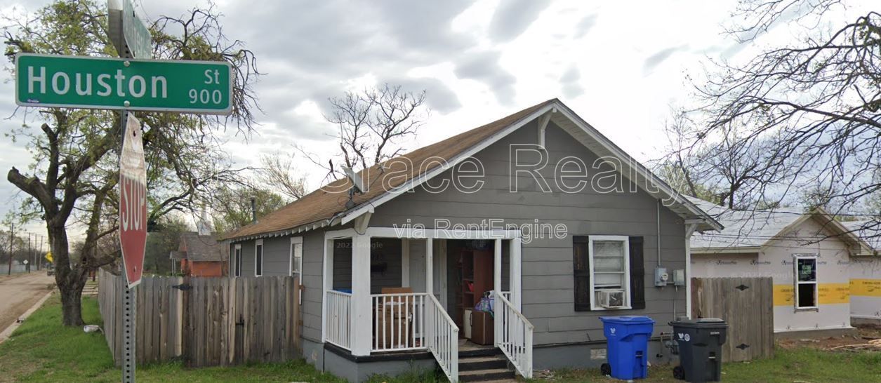 933 Houston property image