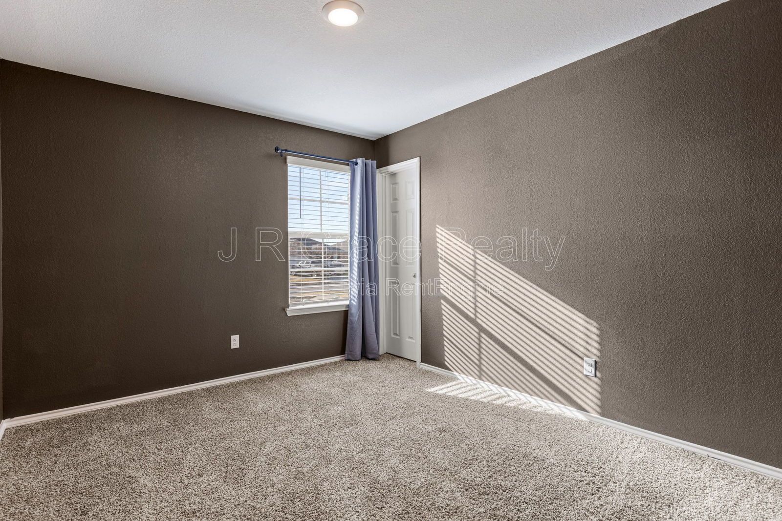 6905 Guadalupe Road property image