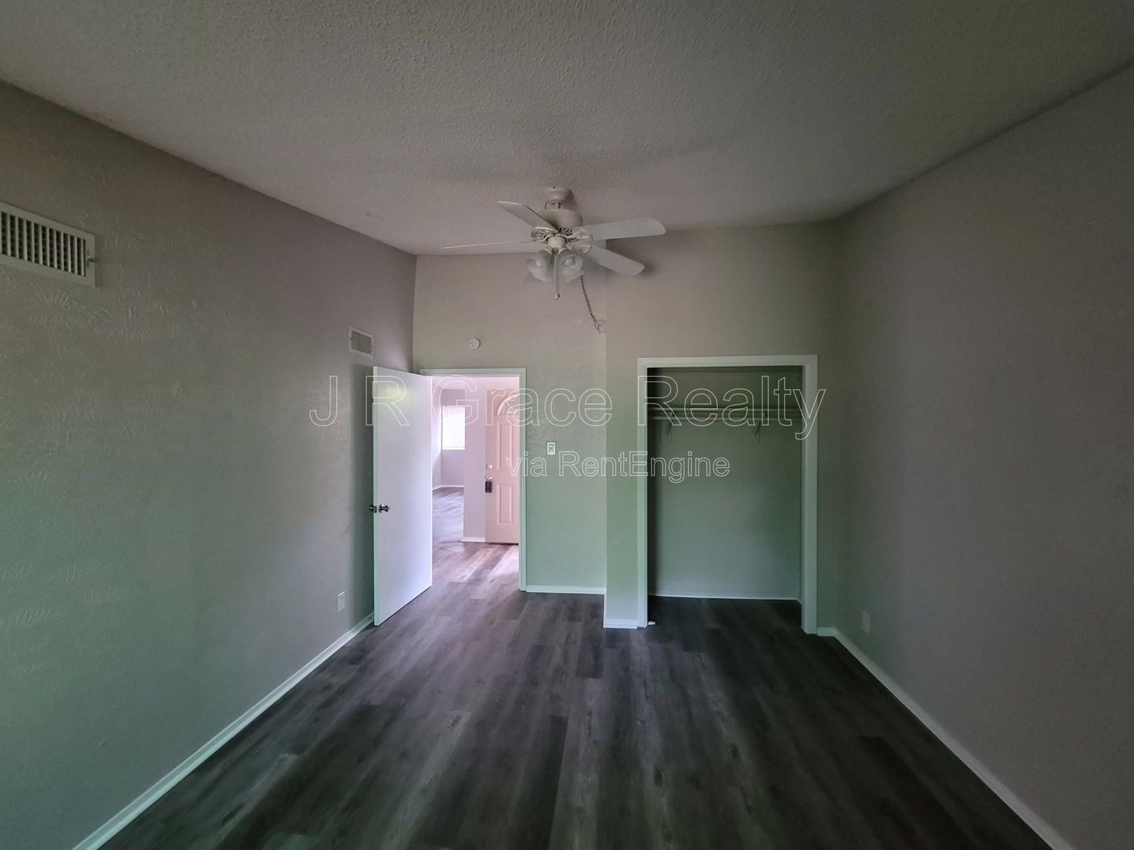 2225 Charboneau property image