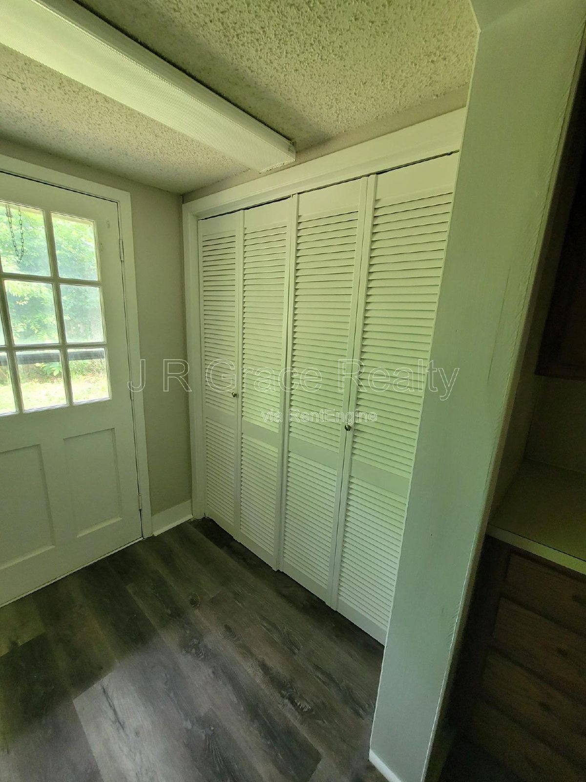 2225 Charboneau property image