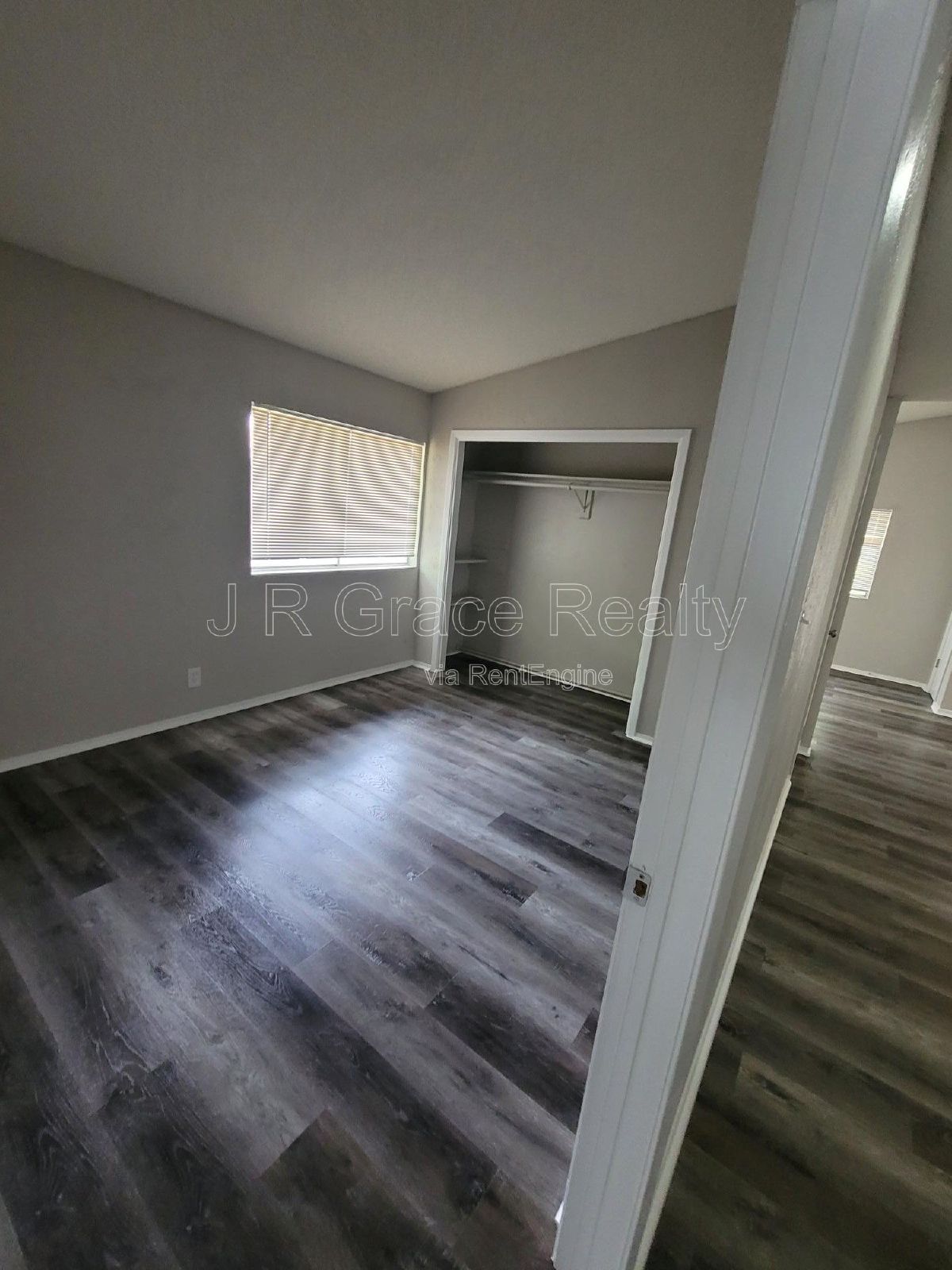 2225 Charboneau property image