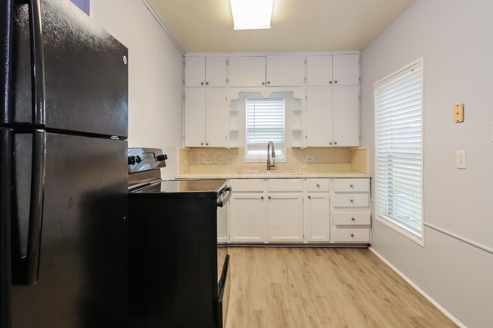 724RRF property image