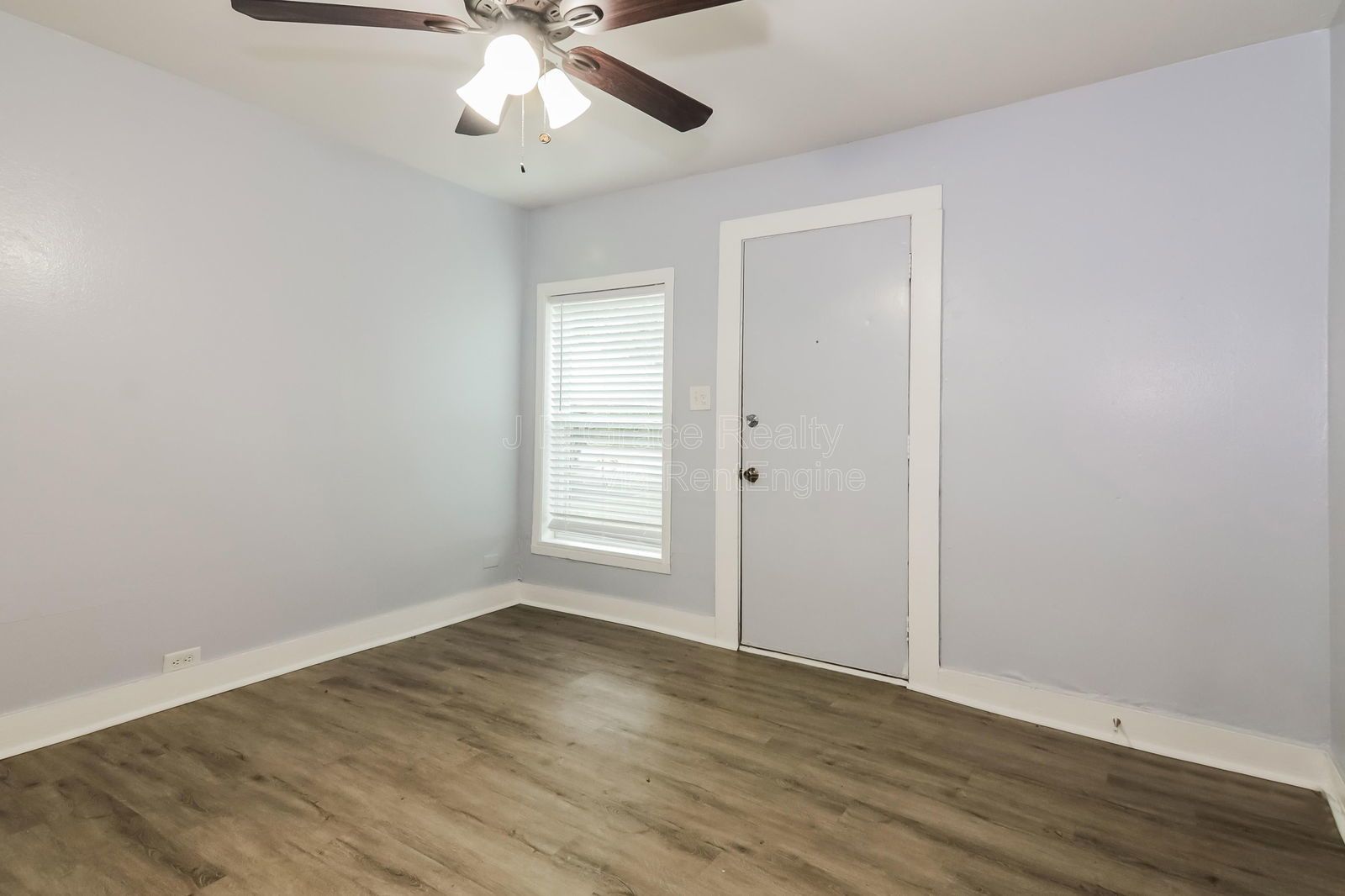 724RRF property image