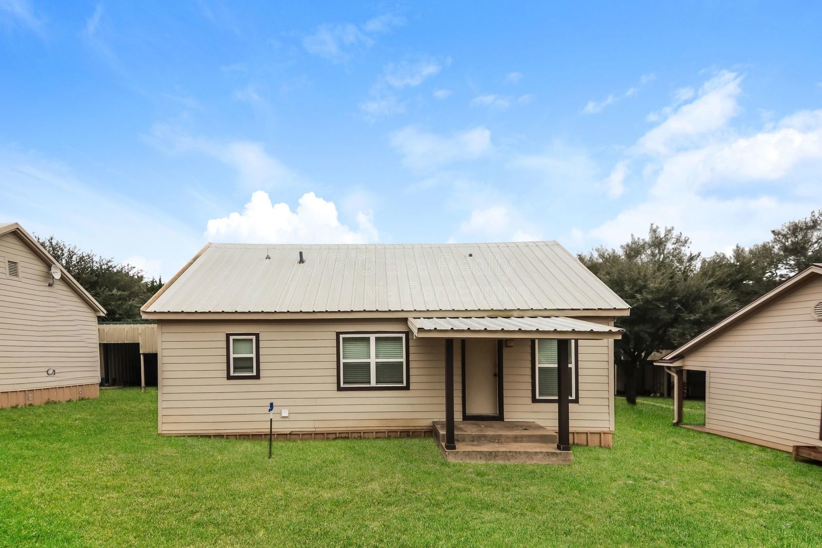 724RRF property image