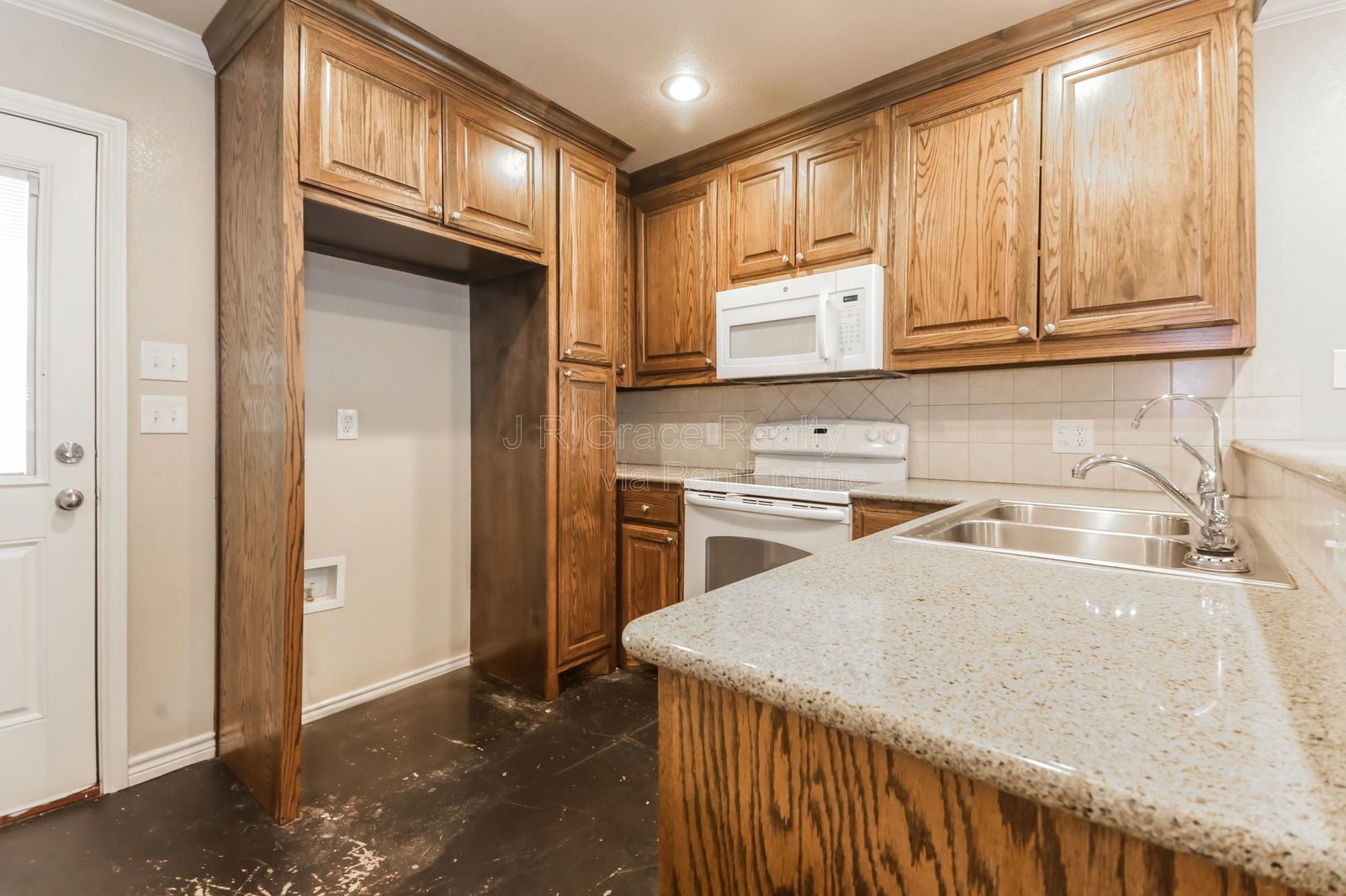 780 RRF property image