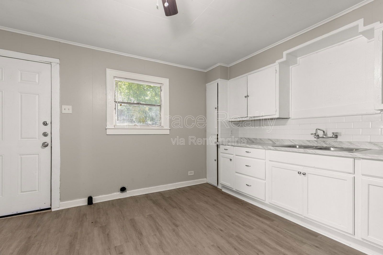 1801 Reuter property image
