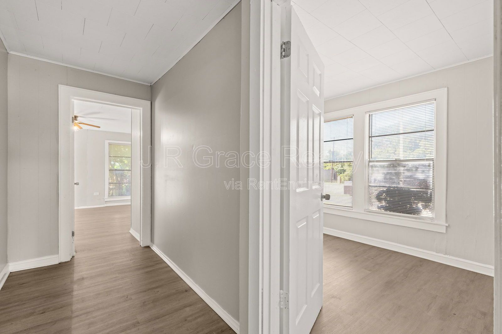 1801 Reuter property image