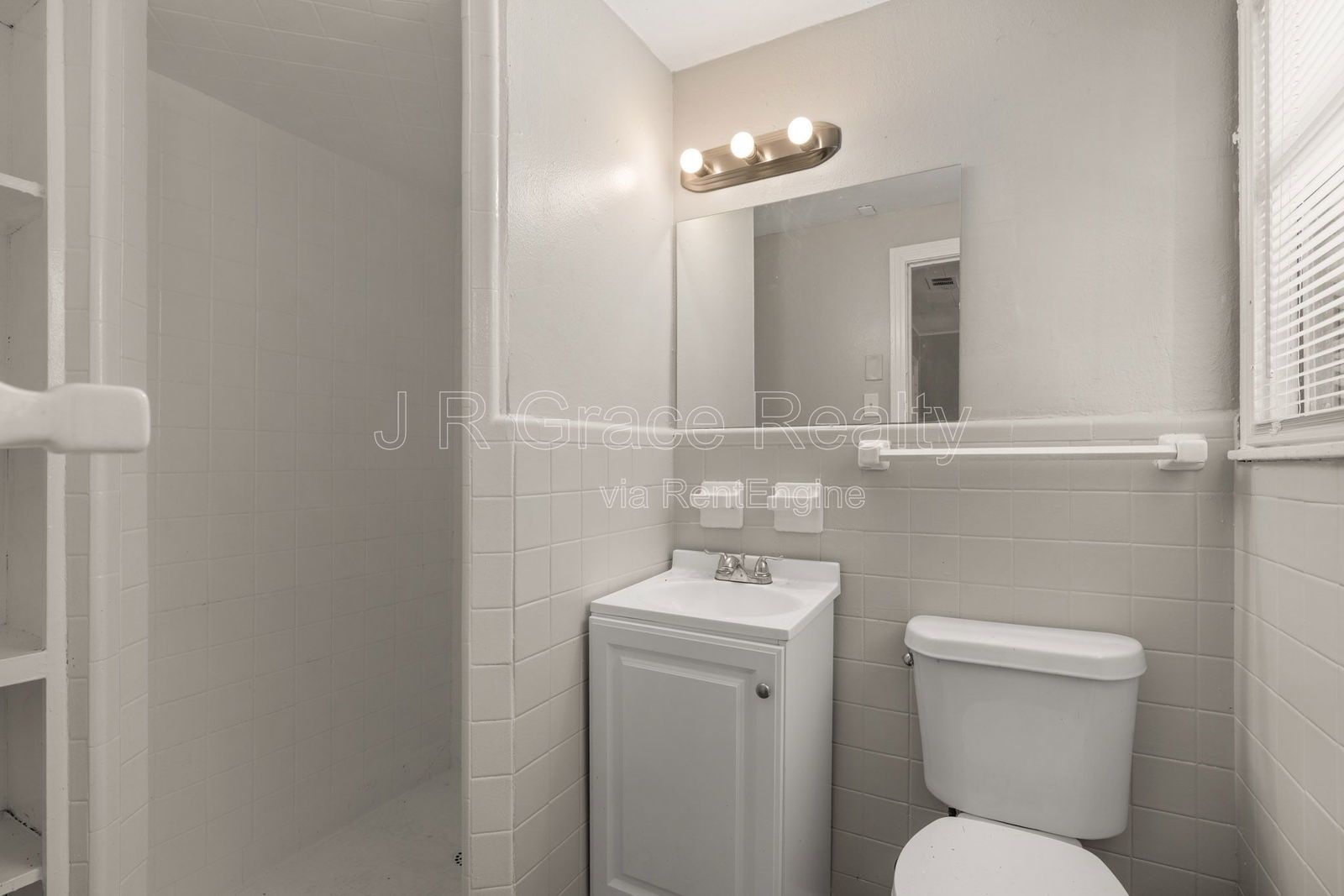 1801 Reuter property image