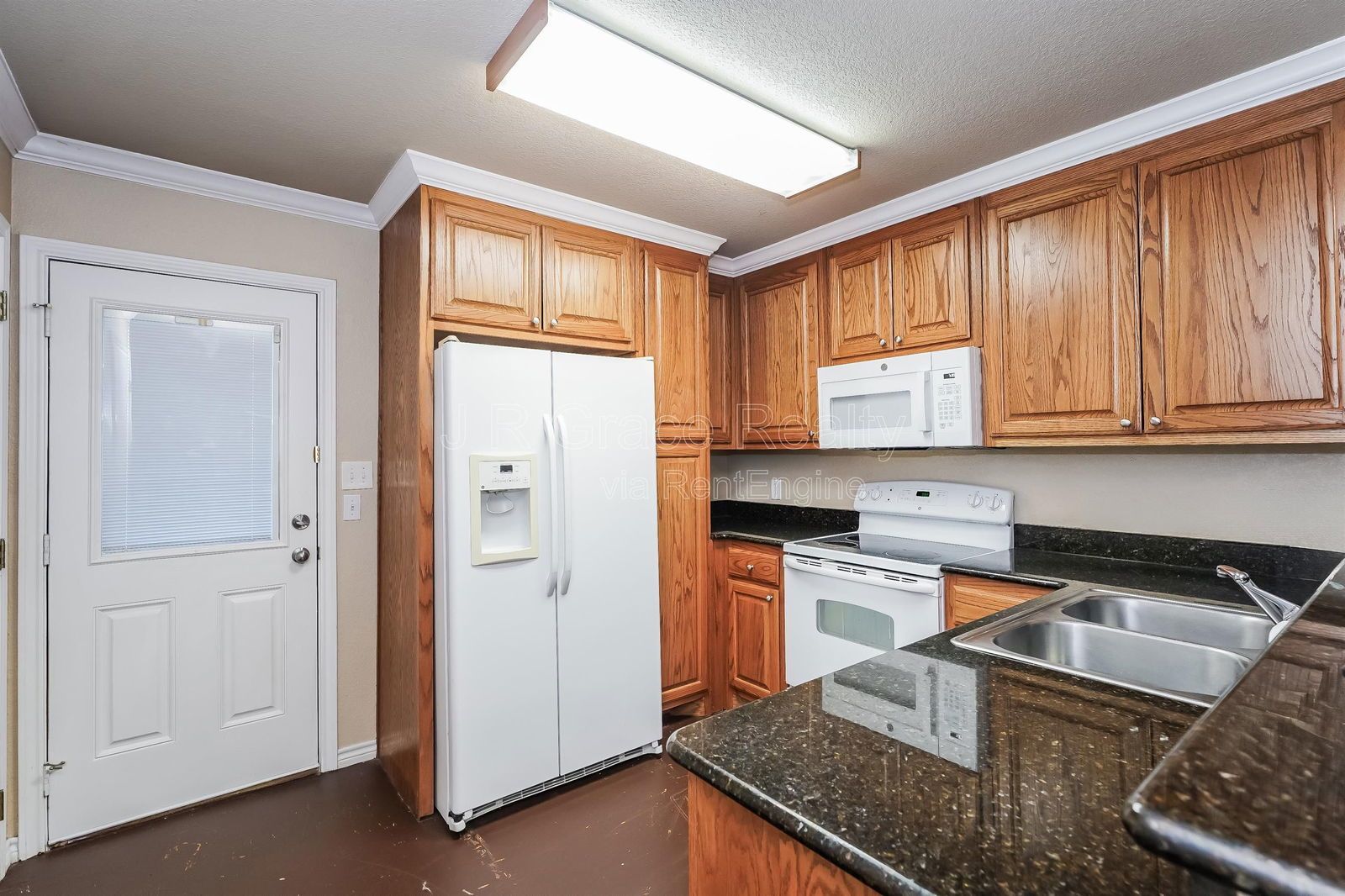 740 RRF property image