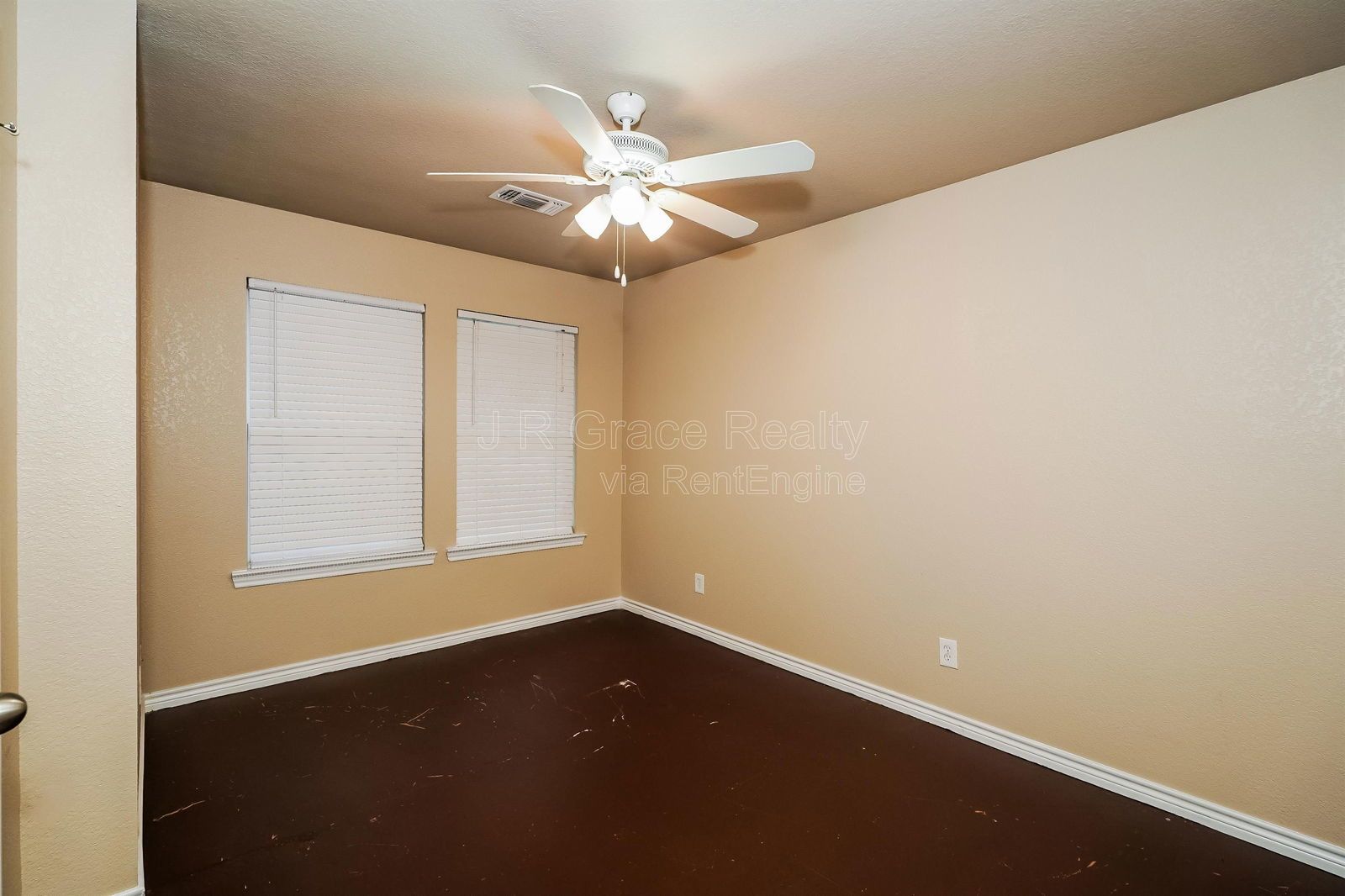 740 RRF property image