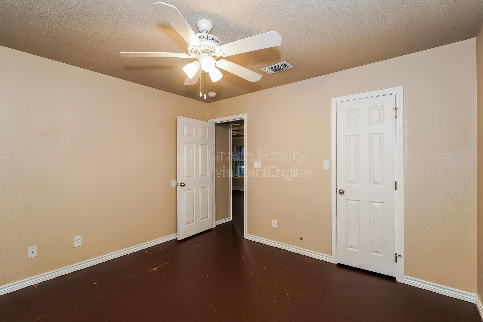 740 RRF property image