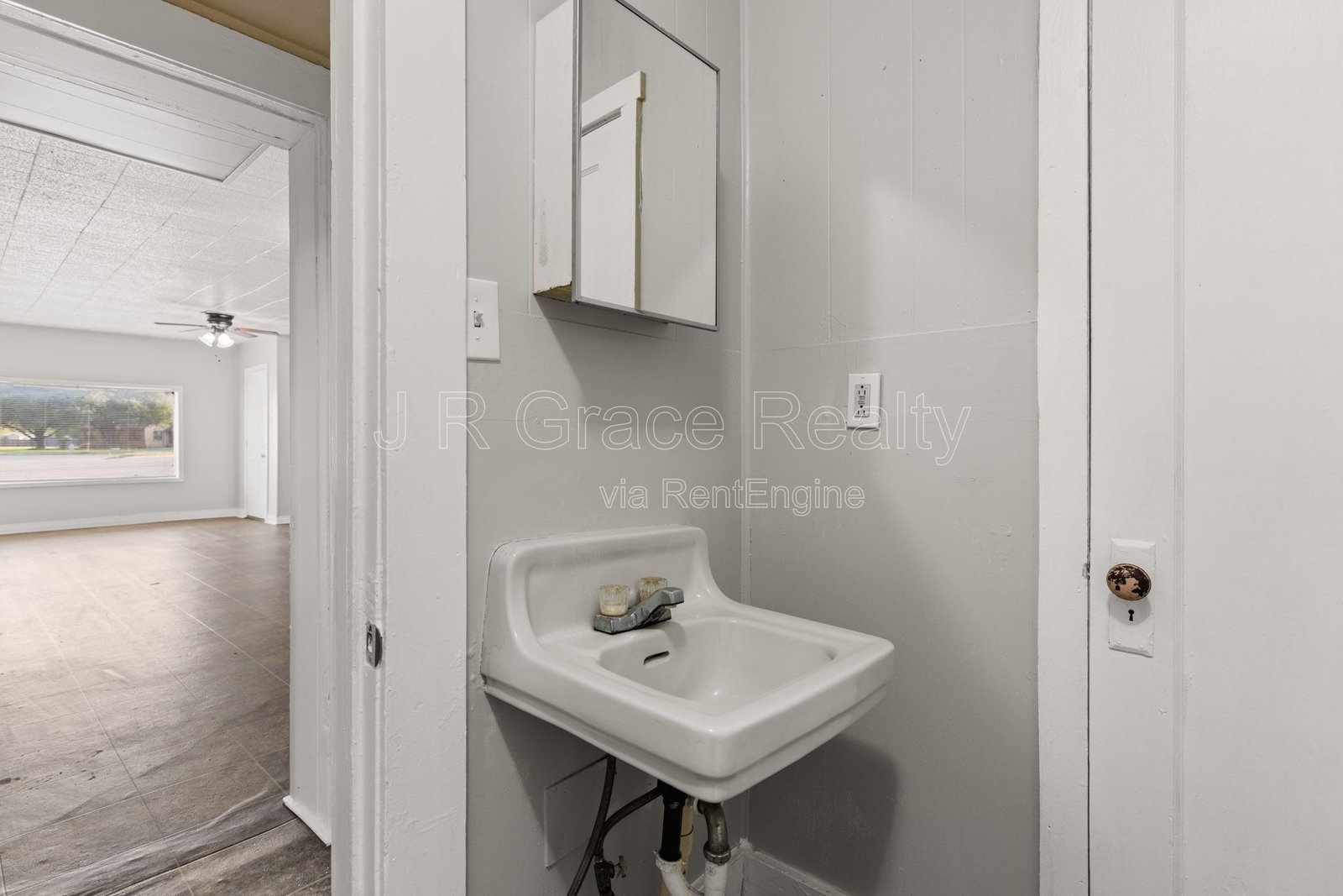 801 E Yeagua St – 2 property image