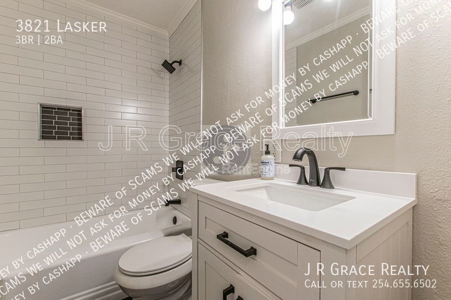 3821 Lasker property image