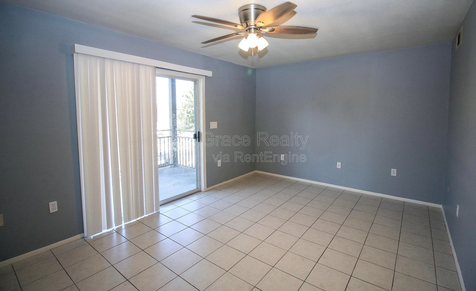 1500LakeShoreApt201 property image