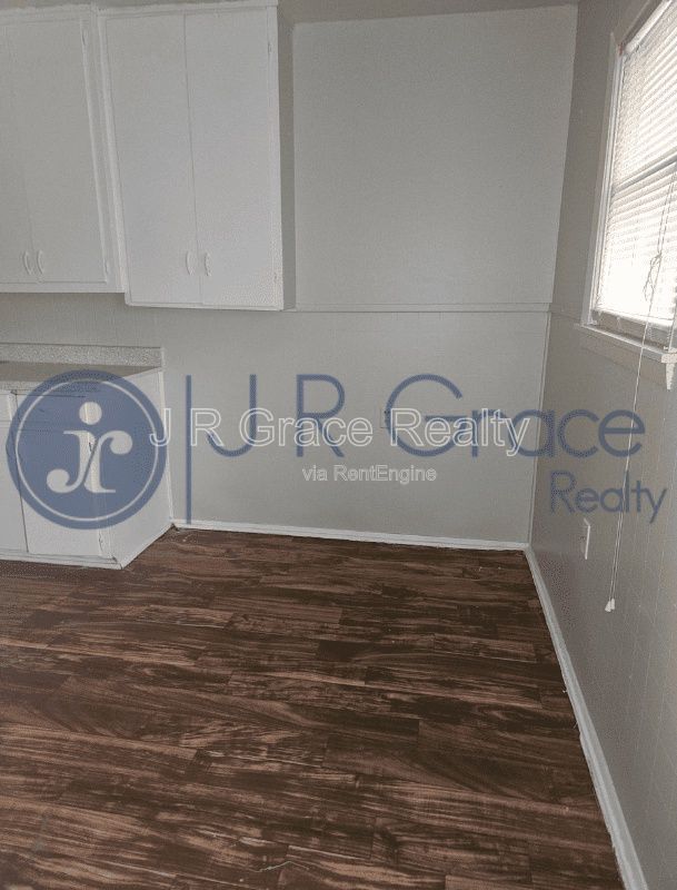 602 E Navarro property image