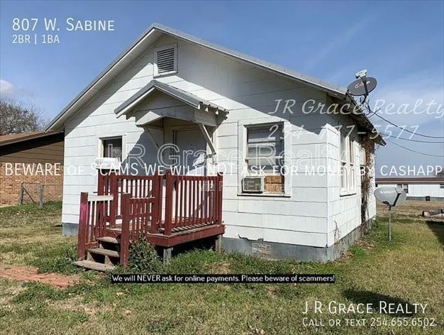 807 W Sabine property image