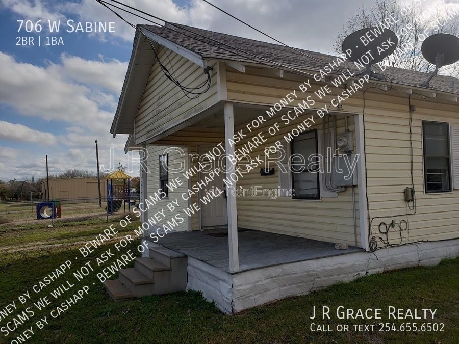 706 W Sabine property image