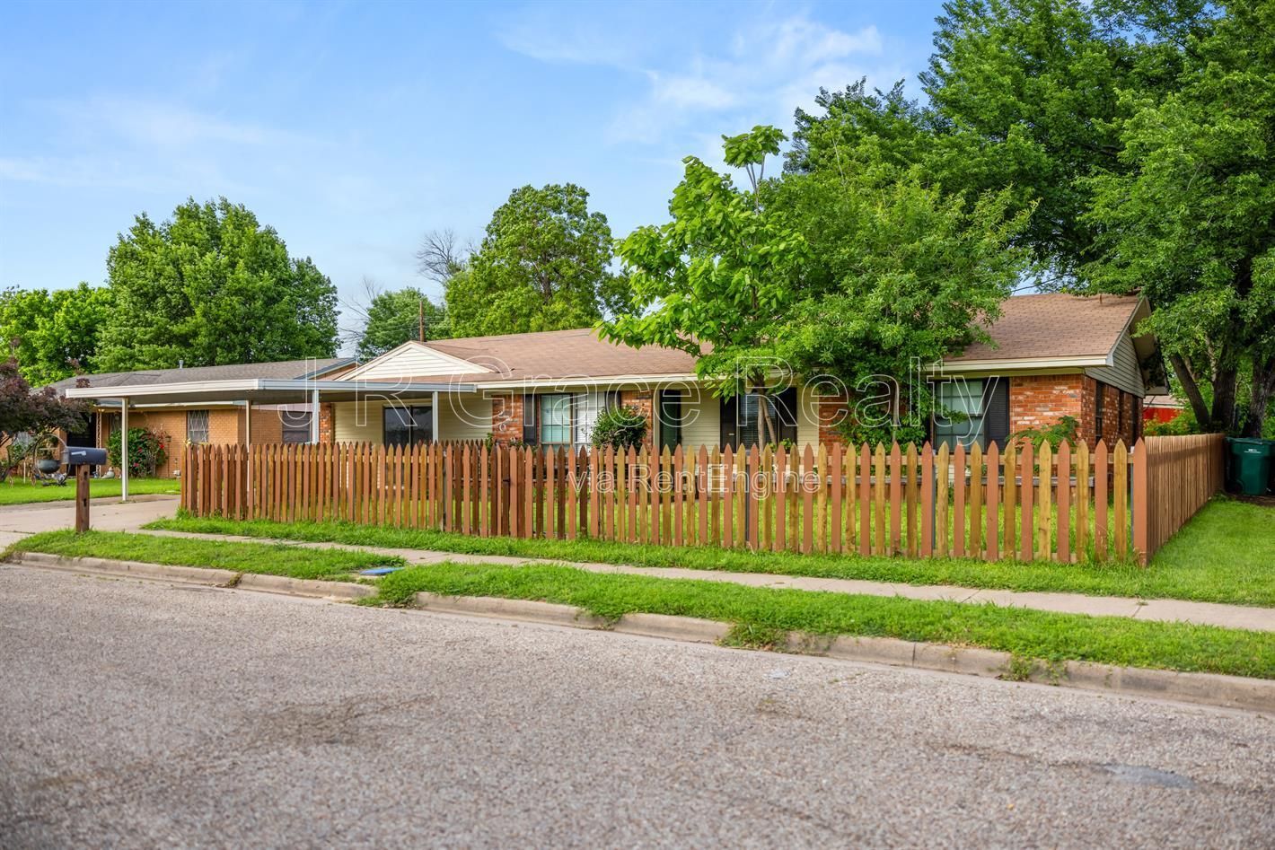 209 S Rita property image